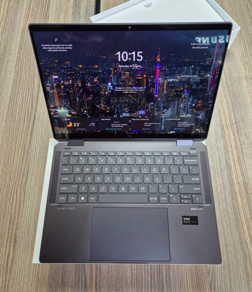 Open Box HP Spectre x360 14" 2-in-1 – Intel Core Ultra 7, 16GB RAM, 1TB SSD, 3K Display