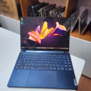 Lenovo Yoga 9 2-in-1 – Intel Core Ultra 7 155H, 16GB RAM, 512GB SSD, 14" 2.8K Touch