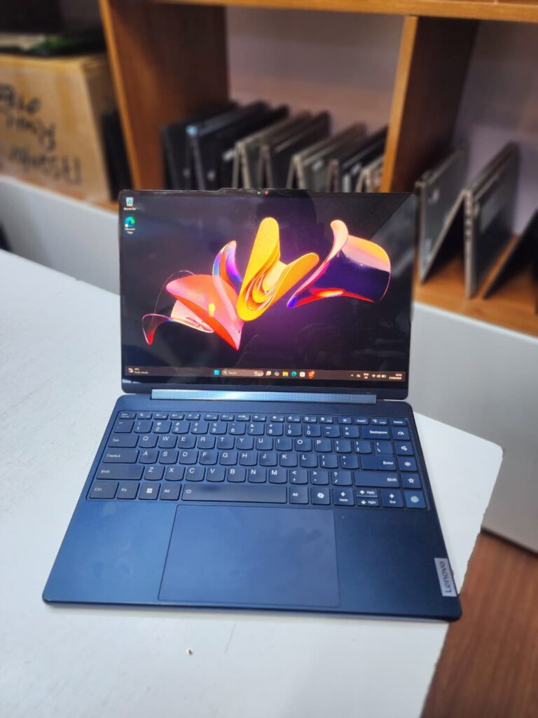 Lenovo Yoga 9 2-in-1 – Intel Core Ultra 7 155H, 16GB RAM, 512GB SSD, 14" 2.8K Touch